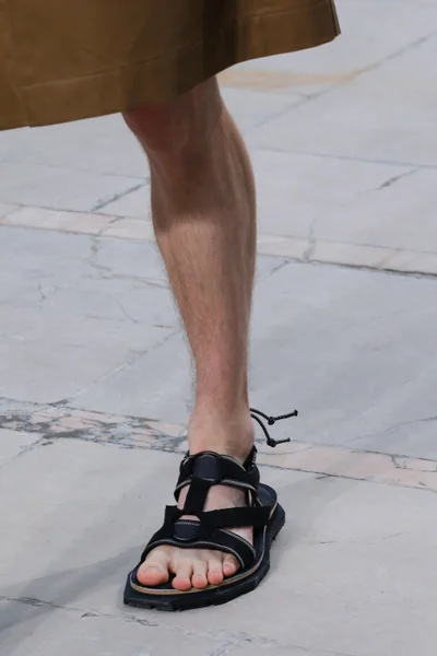Look 74
